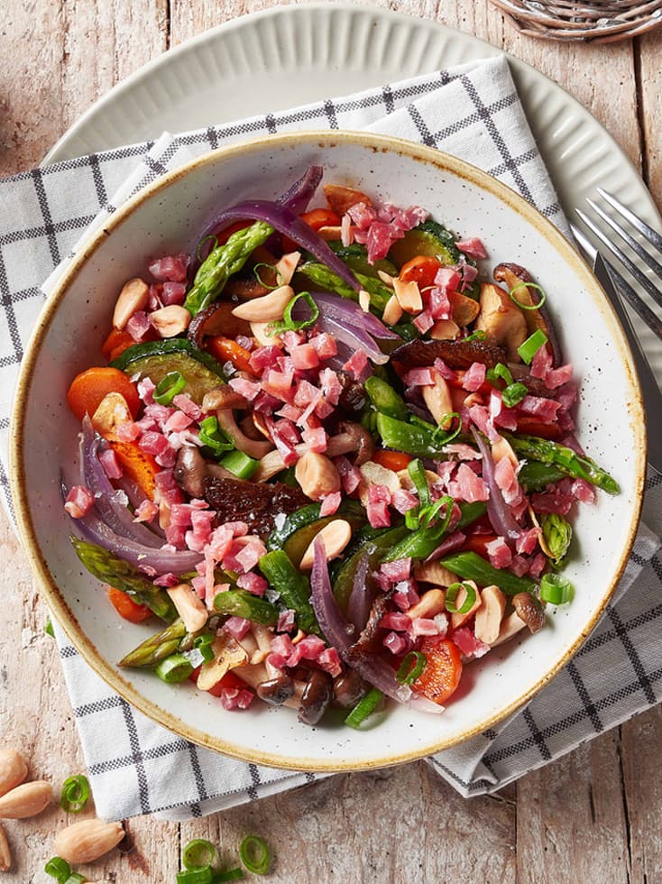 SALTEADO DE VERDURAS CON JAMÓN